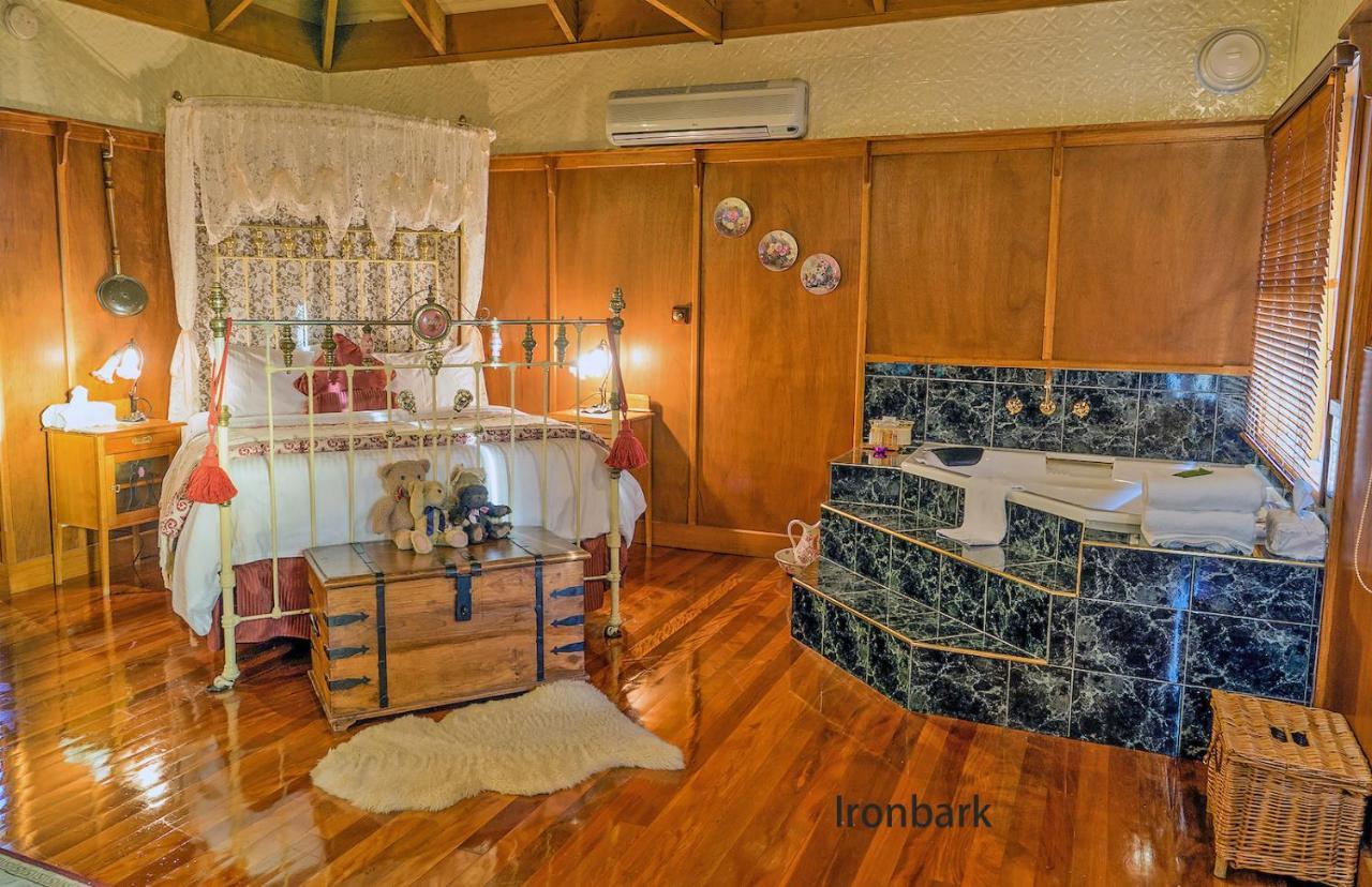 Observatory Cottages Mount Dandenong Room photo