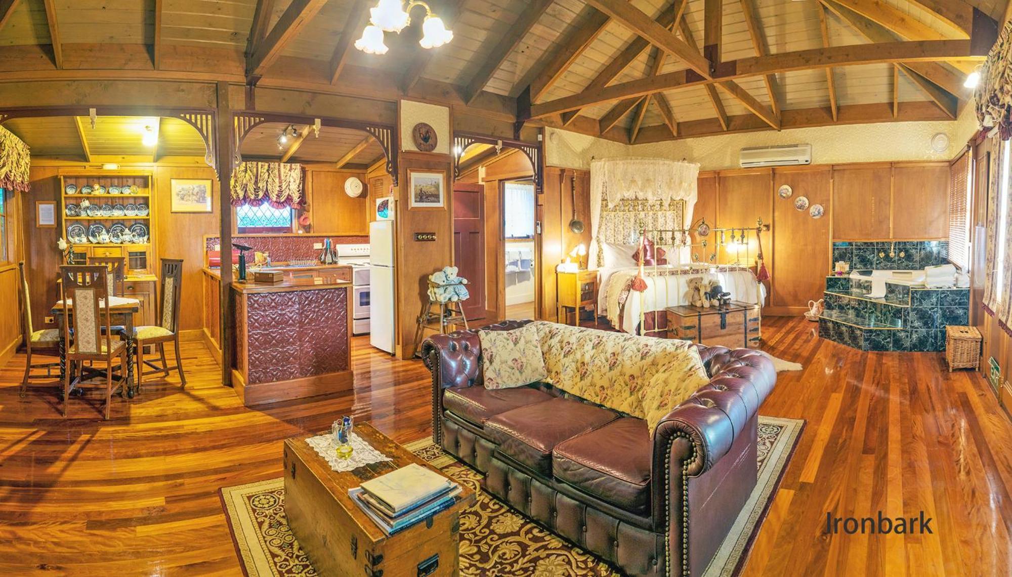 Observatory Cottages Mount Dandenong Room photo